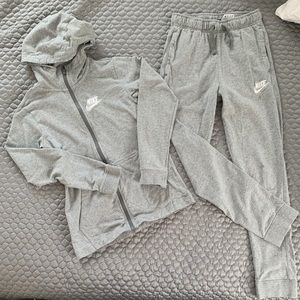 Nike hoodie and pants, lightweight